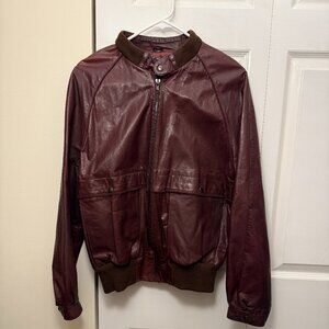 Vintage women's leather bomber jacket size 40 (M/L), oxblood